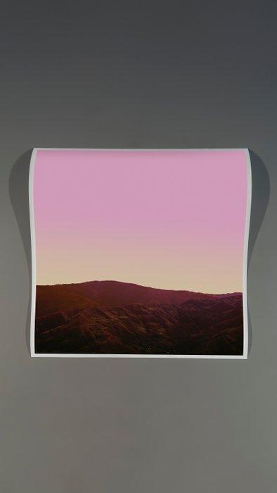 Téber - Raspberry Dawn, Antiek en Kunst, Kunst | Designobjecten