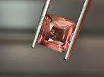 1 pcs Roze Saffier - 2.36 ct, Nieuw