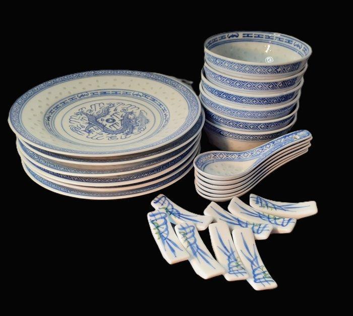 Themacollectie - Een set Chinese rijstporselein., Antiek en Kunst, Antiek | Speelgoed