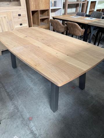 Pavaroti eettafel, uitschuifbaar (nieuw, outlet)