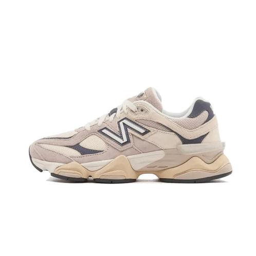 New Balance 9060 Moonrock Linen - Maat 42 EU, Kleding | Heren, Schoenen, Ophalen of Verzenden