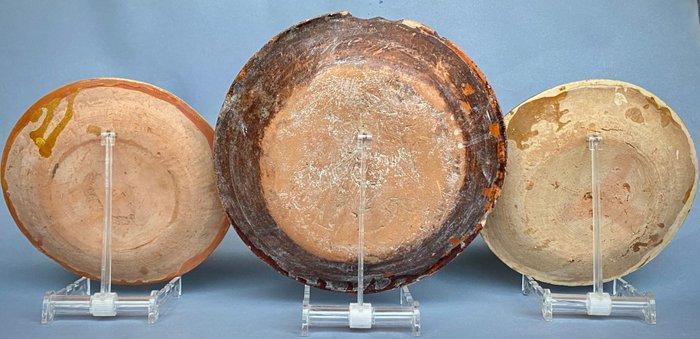 Drie geglazuurde aardewerken borden, Multan, centraal, Antiek en Kunst, Kunst | Niet-Westerse kunst