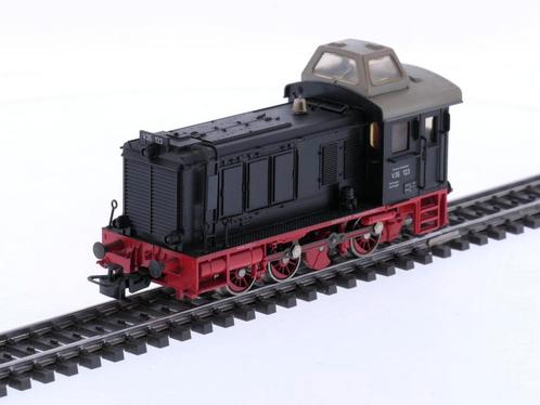Schaal H0 Märklin 3546 diesel locomotief V36 van de DB #695, Hobby en Vrije tijd, Modeltreinen | H0, Wisselstroom, Locomotief
