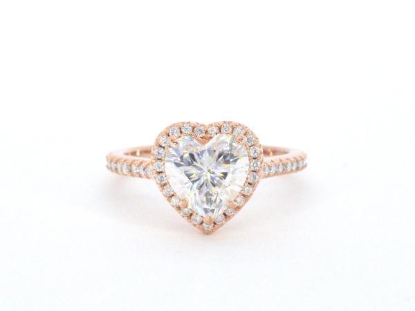 Veiling - Entourage hart ring Moissaniet 2.00 carat Rose, Handtassen en Accessoires, Ringen