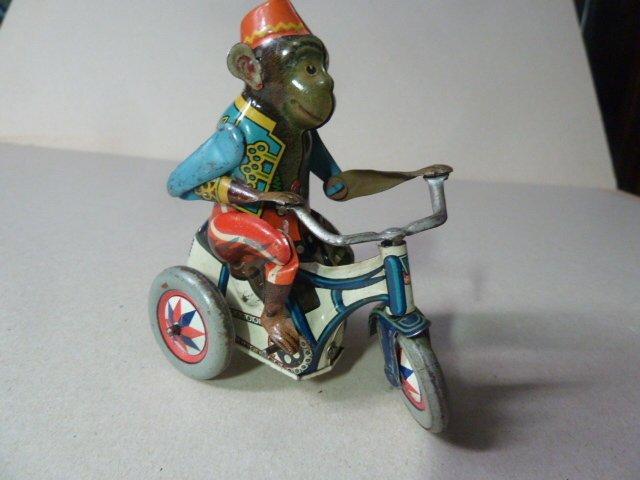 Arnold - Bobby Monkey op driewieler, uit de doos -, Antiek en Kunst, Antiek | Speelgoed