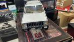 Dragon 1:18 - Modelauto - Jeep Cherokee XJ, Nieuw