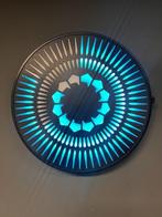 Lichte klok - Ben Rousseau -   Aluminium, acryl - 2020+, Antiquités & Art