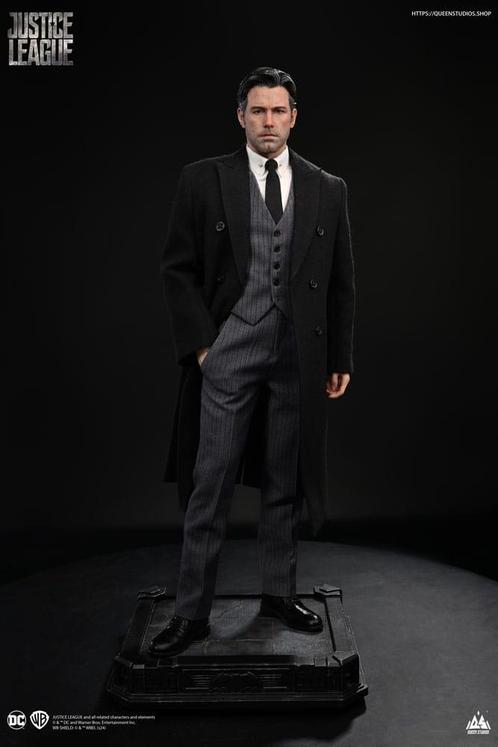 Justice League Statue 1/4 Bruce Wayne (Ben Affleck) 51 cm, Verzamelen, Film en Tv, Ophalen of Verzenden