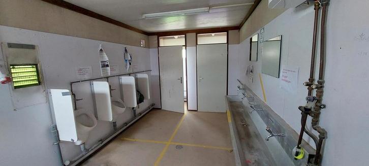 SANITAIRE UNIT 3 URINOIRS,2 TOILETTEN, WASBAKKEN HS-1387, Zakelijke goederen, Machines en Bouw | Keten en Containers, Ophalen of Verzenden