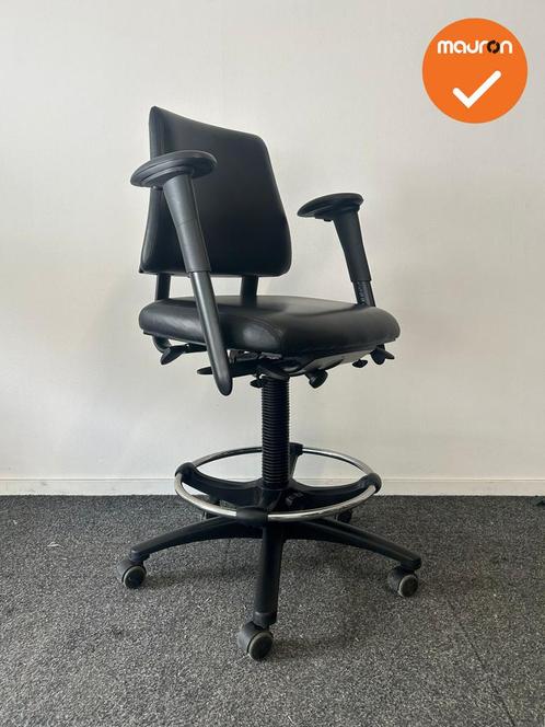 BMA Axia - Baliestoel - 8N 2D armpads - medium rug - zwart l, Zakelijke goederen, Kantoor en Winkelinrichting | Kantoormeubilair en Inrichting