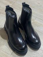 Givenchy - Chelsea boots - Maat: EU 44 - Nieuw in doos