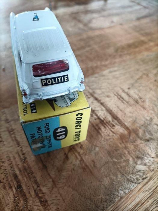 Corgi 1:43 - Modelauto - Ford Zephyr Motorway Patrol Dutch, Hobby en Vrije tijd, Modelauto's | 1:5 tot 1:12