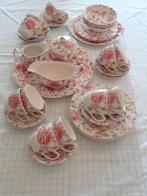 Johnson Brothers , 28 delig servies ROSE CHINTZ -, Antiek en Kunst