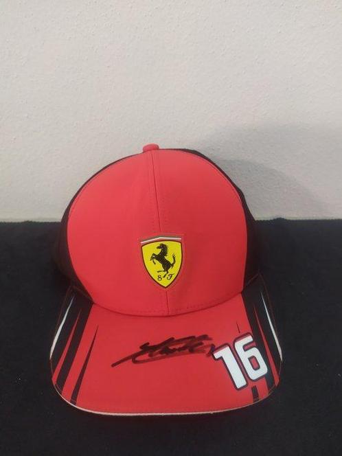 Ferrari - Charles Leclerc - 2022 - Honkbalpet, Verzamelen, Automerken, Motoren en Formule 1
