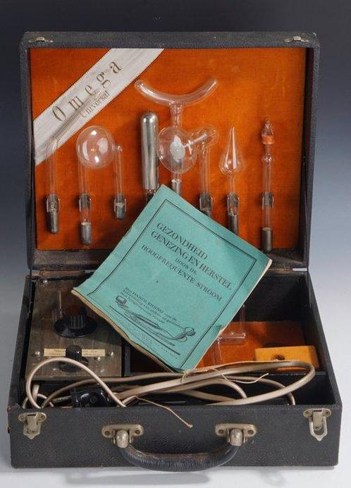 Omega Universal - Medisch instrument - Germany High, Antiek en Kunst, Antiek | Wandborden en Tegels