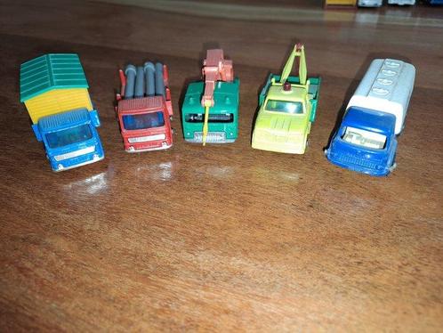 Matchbox 1:64 - Modelauto (5) - Vrachtwagenset, Hobby en Vrije tijd, Modelauto's | 1:5 tot 1:12