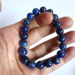 Uitzonderlijke collectie armbanden van lapis lazuli, agaat,