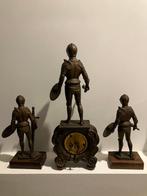 Horloge et parure de cheminée (3) - Laiton, Régule -