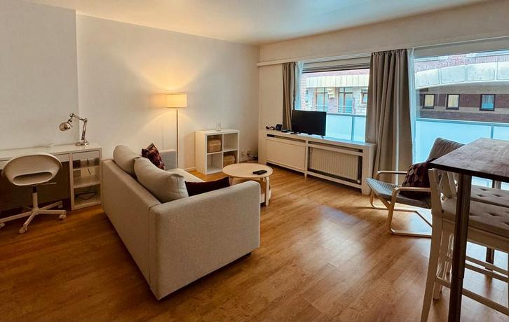 Appartement aan Rue Charles Degroux, Etterbeek, Immo, Appartementen en Studio's te huur, 35 tot 50 m²