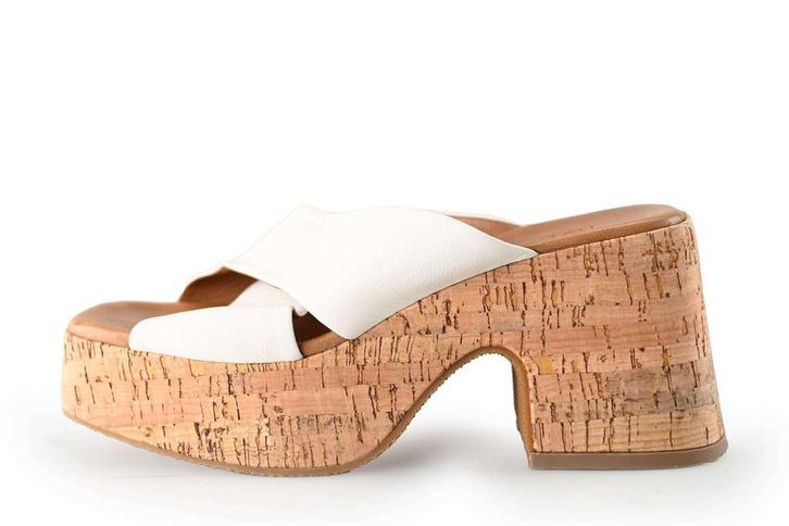 Notre-V pumps in maat 37 Wit | 15% korting, Kleding | Dames, Schoenen, Wit, Zo goed als nieuw, Pumps, Verzenden