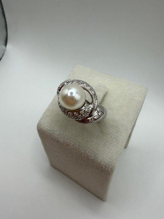 Ring - 18 karaat Witgoud Parel - Diamant, Handtassen en Accessoires, Ringen
