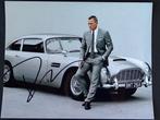 James Bond 007: Skyfall - Daniel Craig with his Aston Martin
