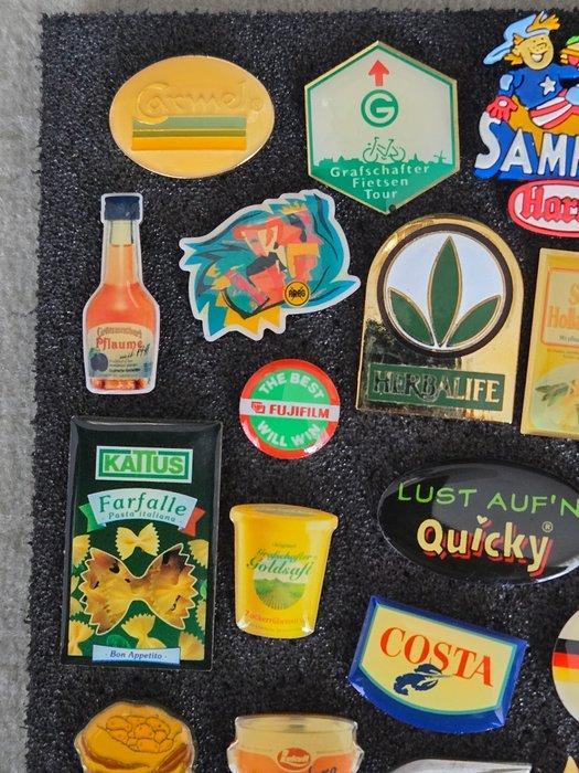 Verschiedene Pins - Speelgoed - 1980-1990 - Duitsland, Antiek en Kunst, Antiek | Speelgoed
