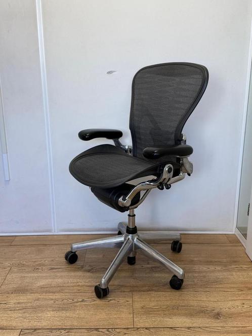 Herman Miller Aeron Chrome Uitgevoerd, Nieuwprijs 1800 Euro!, Huis en Inrichting, Bureaustoelen, Bureaustoel, Zwart, Zo goed als nieuw
