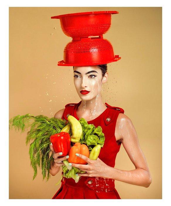 Elena Paraskeva - A Balanced Diet (BARYTA SILK), Antiek en Kunst, Kunst | Designobjecten