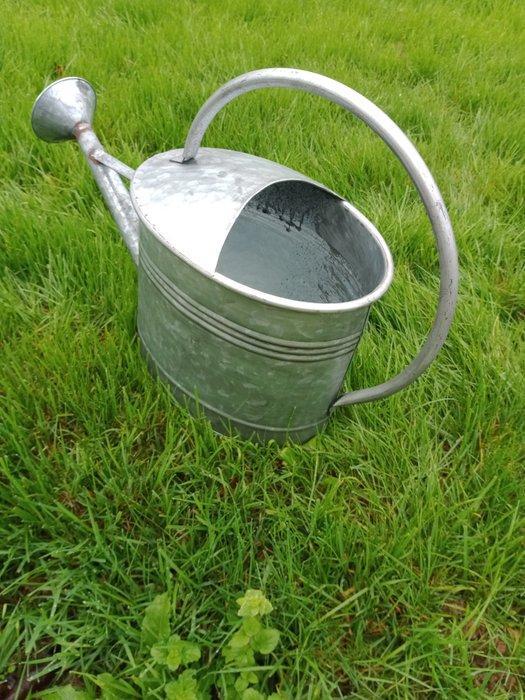 Bloempot - Zink - Zinken gietertje, Antiek en Kunst, Curiosa en Brocante
