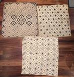 N° 2 / 3 pièces de tapis en raffia Kassai. - Tapis - 60 cm -