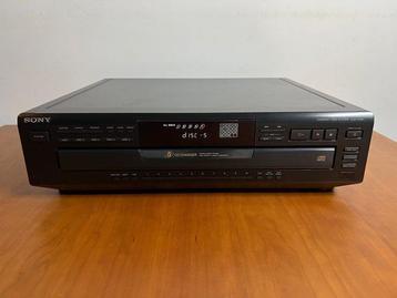 Sony - CDP-C661 - CD wisselaar Lecteur de CD beschikbaar voor biedingen