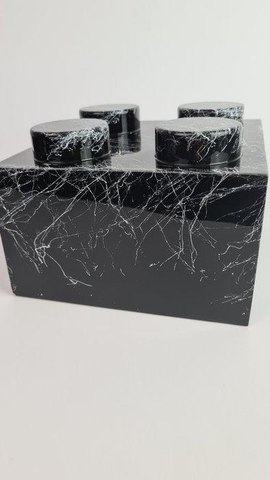 Santicri (1992) - Legold (black white marble), Antiek en Kunst, Kunst | Designobjecten