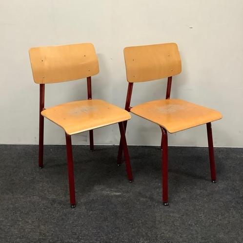 Tweedehands complete set van 25 stuks schoolstoelen,, Huis en Inrichting, Stoelen, Gebruikt, Vijf, Zes of meer stoelen, Hout