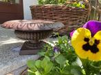 Bloempot (2) - Gietijzer - Franse vaas