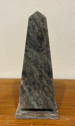 sculptuur, Precioso obelisco mármol - 15.5 cm - Marmer