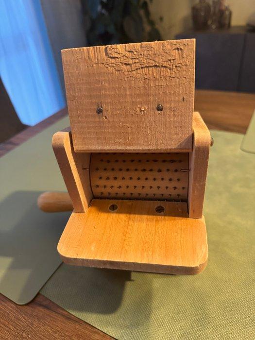 Cantoni - Kaasrasp - Hout, Plastic, Metaal, Antiek en Kunst, Antiek | Keukengerei