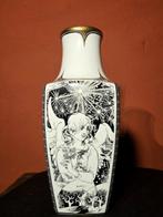 Hollohaza - László jurcsák - Vaas - Porselein - Porseleinen, Antiek en Kunst