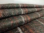 Le pur laine Shetland mesure 6,30 x 1,70 m. - Textile - 6.3