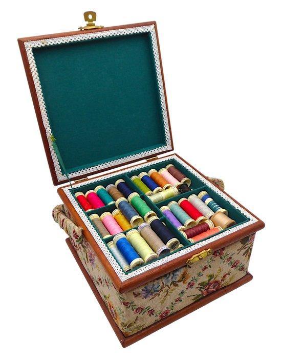 Made in Italy - Naaidoos - Mod. Fiori Ricamati Vintage -, Antiek en Kunst, Curiosa en Brocante