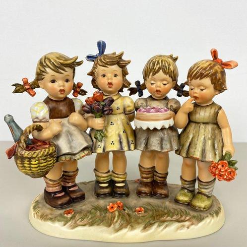 Goebel - Figurine - Large Figurine: We Wish You The Best, Antiquités & Art, Curiosités & Brocante