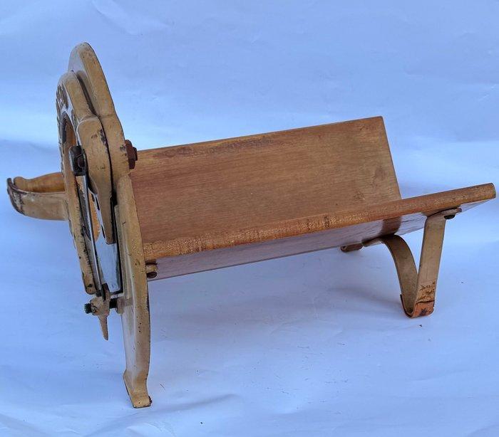 Raadvad - Ove Larsen - Broodsnijmachine - 294 - Metaal, Hout, Antiek en Kunst, Antiek | Keukengerei