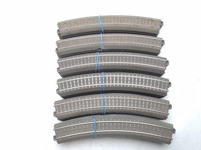 Märklin H0 - 24230 - Modeltrein (36) - 36x C-rail R2, Hobby & Loisirs créatifs, Trains miniatures | HO