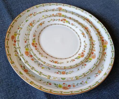 Royal Doulton - Tafelservies (41) - Mozaïektuin -, Antiek en Kunst, Antiek | Meubels | Tafels