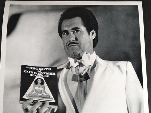 James Bond 007: Licence to Kill - Wayne Newton Professor, Verzamelen, Film en Tv