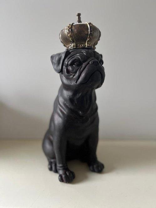 Figuur - Royal Pug Figurine – A Touch of Elegance and, Antiek en Kunst, Curiosa en Brocante