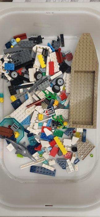 Lego Set - City - 60004 60081 60128 60002 60221 60138 60130
