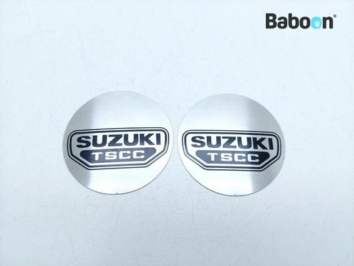 Embleem Suzuki GS 750 E 1981 (68233-49200), Motos, Pièces | Suzuki, Envoi