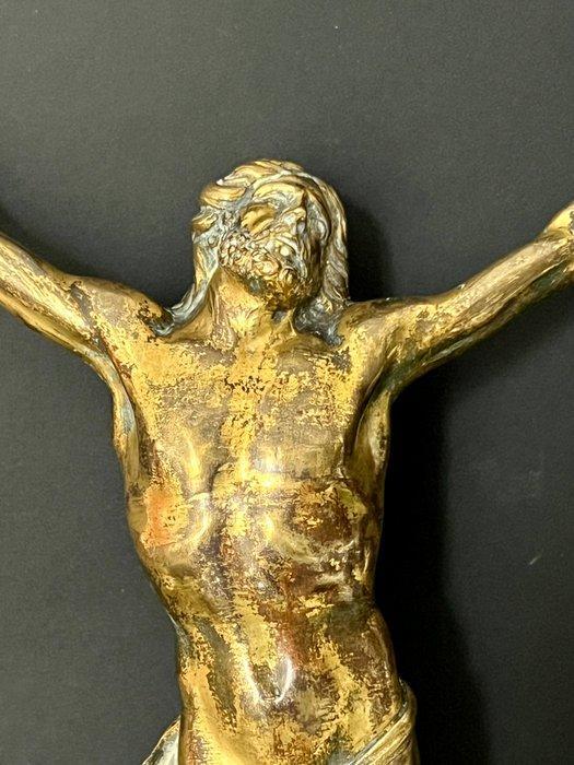 Crucifix - Verguld brons - 1700-1750 - Corpus Christi -, Antiek en Kunst, Kunst | Niet-Westerse kunst