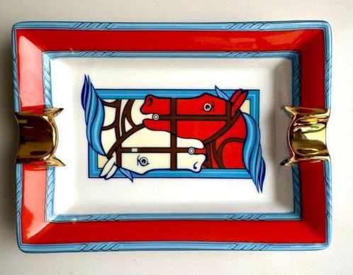 Beautiful Hermes Porcelain Cigars Ashtray - Zonder, Verzamelen, Rookartikelen, Aanstekers en Luciferdoosjes